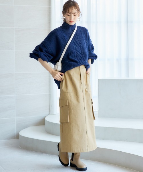 miclat（ミクラ）の「大きいサイズ　ケーブル編みハイネックボリュームニット　miclat（ニット/セーター・レディース・ネイビー/アイボリー・5L/4L/L/LL/3L）」の22枚目の写真