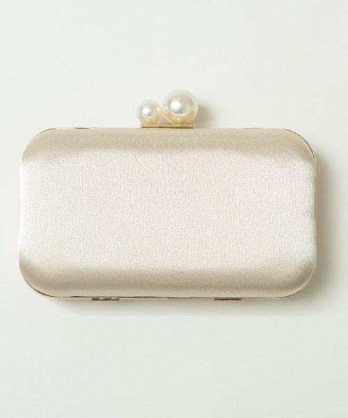 Cupid Heart（キューピッドハート）の「【Cupid Heart】結婚式bag！ベロアパールハードクラッチバッグ（クラッチバッグ・レディース・ベージュ/ピンクベージュ/ブラック・MEDIUM）」の6枚目の写真