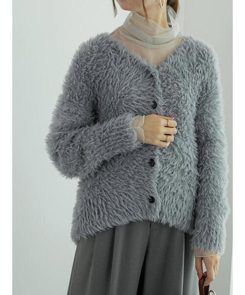 Te chichi（テチチ）の「シャギーミドルVネックカーディガン（カーディガン/ボレロ・レディース・チャコールグレー/ベージュ/グレー・F）」の2枚目の写真