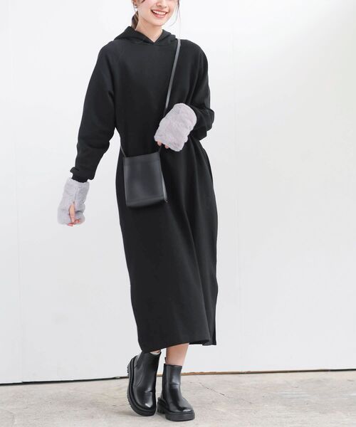 rps（アールピーエス）の「裏起毛パーカーワンピース（ワンピース・レディース・ブラック系その他4/ブラック/グレー系その他・フリー）」の2枚目の写真