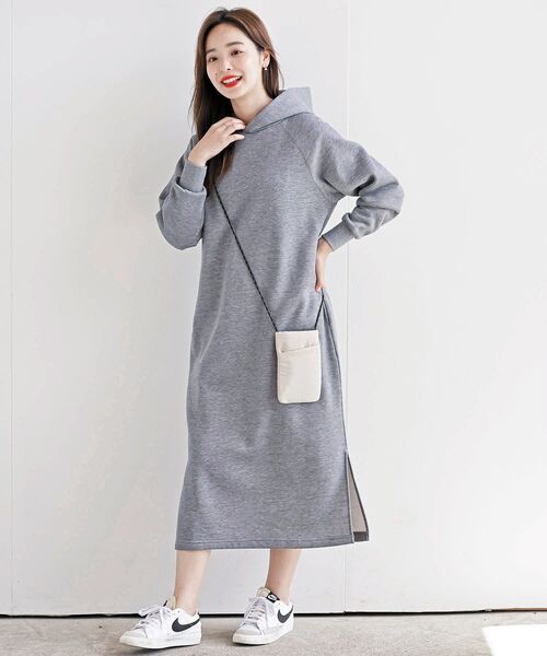 rps（アールピーエス）の「裏起毛パーカーワンピース（ワンピース・レディース・ブラック系その他4/ブラック/グレー系その他・フリー）」の4枚目の写真