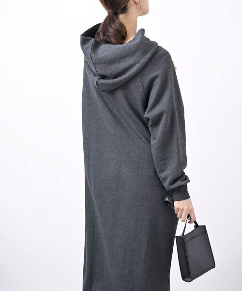 rps（アールピーエス）の「裏起毛パーカーワンピース（ワンピース・レディース・ブラック系その他4/ブラック/グレー系その他・フリー）」の20枚目の写真