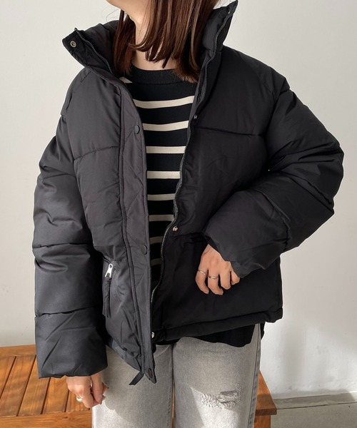 210nouve(トゥージュヌーブ)の「ボリュームフェイクダウントブルゾン(ダウンジャケット/コート・レディース・ブラック/ベージュ・FREE)」の12枚目の写真