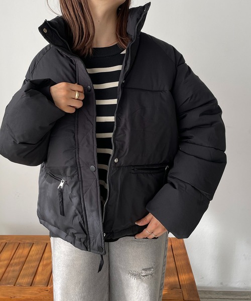 210nouve(トゥージュヌーブ)の「ボリュームフェイクダウントブルゾン(ダウンジャケット/コート・レディース・ブラック/ベージュ・FREE)」の13枚目の写真