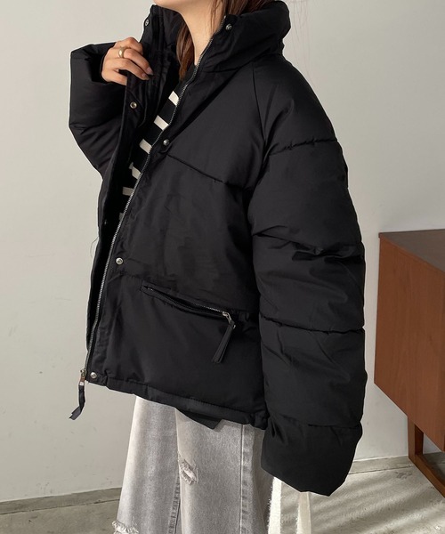 210nouve(トゥージュヌーブ)の「ボリュームフェイクダウントブルゾン(ダウンジャケット/コート・レディース・ブラック/ベージュ・FREE)」の6枚目の写真