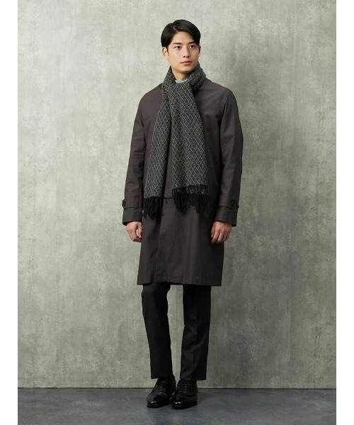 Perfect Suit FActory（パーフェクトスーツファクトリー）の「ロング　コットンマフラー　V.FRAAS　グレー/ネイビー（マフラー・メンズ・グレー/ネイビー・FREE）」の4枚目の写真