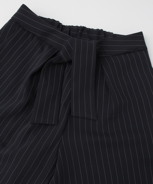 URBAN RESEARCH（アーバンリサーチ）の「UR フロントリボンハーフパンツ（その他パンツ・レディース・ブラック/ネイビー・FREE）」の20枚目の写真