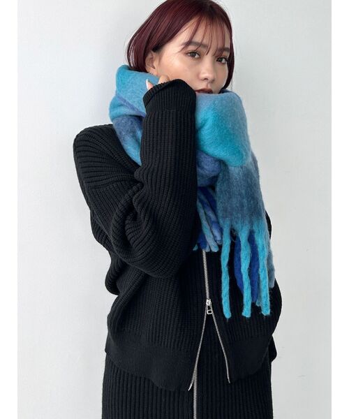 EMODA（エモダ）の「ボリュームチェックマフラー（マフラー・レディース・ブルー/ブラック・FREE）」の17枚目の写真