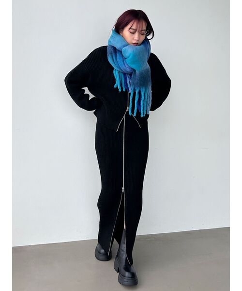 EMODA（エモダ）の「ボリュームチェックマフラー（マフラー・レディース・ブルー/ブラック・FREE）」の8枚目の写真