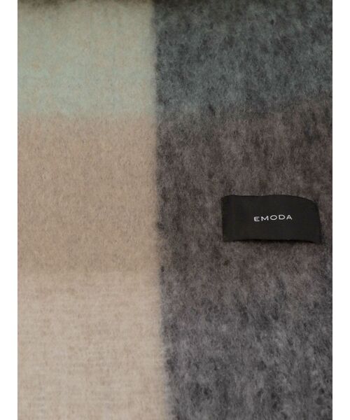 EMODA（エモダ）の「ボリュームチェックマフラー（マフラー・レディース・ブルー/ブラック・FREE）」の14枚目の写真