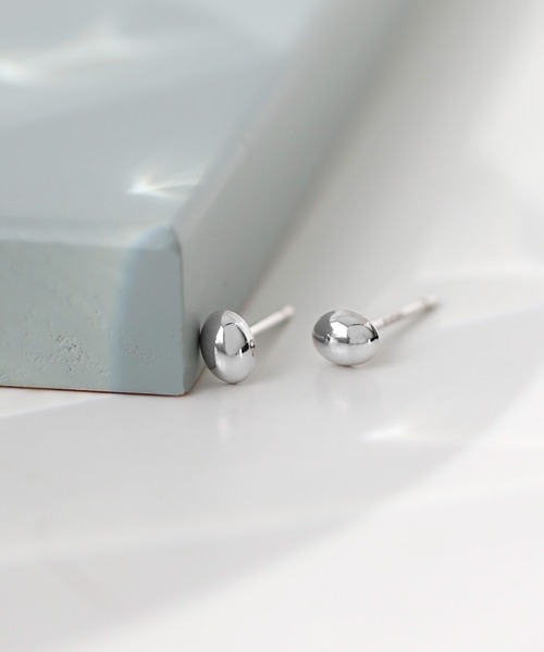 オーバルミニピアス[K10]（ピアス（両耳用））｜ANEMONE（アネモネ） 4,756円