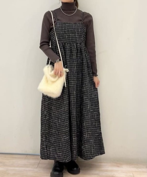 ELENCARE DUE(エレンカーレデュエ)の「・ELENCARE DUE ツイードキャミワンピース(ワンピース・レディース・ブラック/グレー/グリーン・FREE)」の4枚目の写真