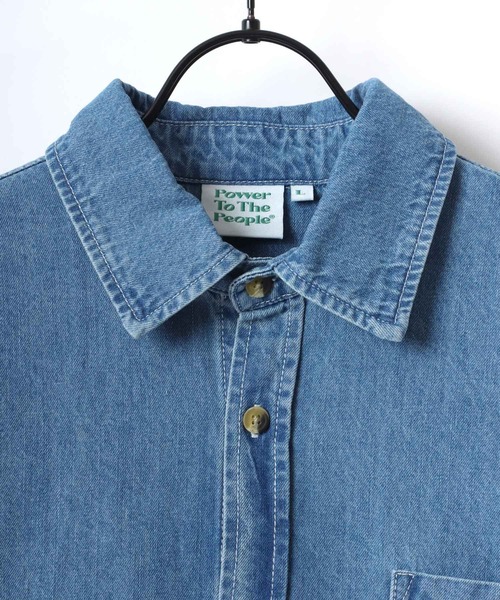 POWER TO THE PEOPLE（パワートゥーザピープル）の「POWER TO THE PEOPLE/パワートゥザピープル オーバーサイズ 袖刺繍 デニム レギュラーカラーシャツ/レディース メンズ（シャツ/ブラウス・メンズ・サックスブルー/ブラック/グレー・LL/M/L）」の5枚目の写真