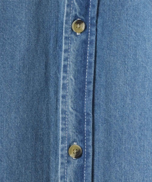 POWER TO THE PEOPLE（パワートゥーザピープル）の「POWER TO THE PEOPLE/パワートゥザピープル オーバーサイズ 袖刺繍 デニム レギュラーカラーシャツ/レディース メンズ（シャツ/ブラウス・メンズ・サックスブルー/ブラック/グレー・LL/M/L）」の17枚目の写真