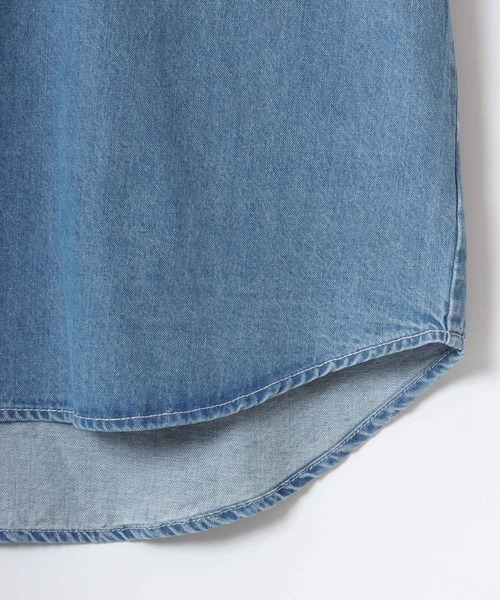 POWER TO THE PEOPLE（パワートゥーザピープル）の「POWER TO THE PEOPLE/パワートゥザピープル オーバーサイズ 袖刺繍 デニム レギュラーカラーシャツ/レディース メンズ（シャツ/ブラウス・メンズ・サックスブルー/ブラック/グレー・LL/M/L）」の18枚目の写真