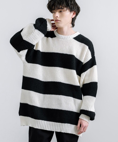 Rocky Monroe(ロッキーモンロー)の「オーバーサイズサイドスリット入りボーダークルーネックニット(ニット/セーター・メンズ・チャコール/ロイヤルブルー/レッド/オフホワイト・L/M)」の1枚目の写真