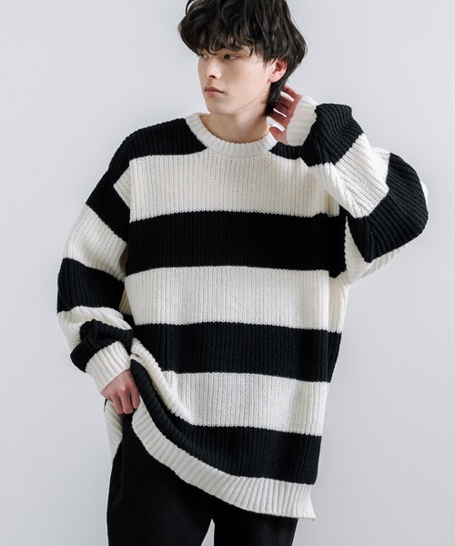 Rocky Monroe(ロッキーモンロー)の「オーバーサイズサイドスリット入りボーダークルーネックニット(ニット/セーター・メンズ・チャコール/ロイヤルブルー/レッド/オフホワイト・L/M)」の5枚目の写真