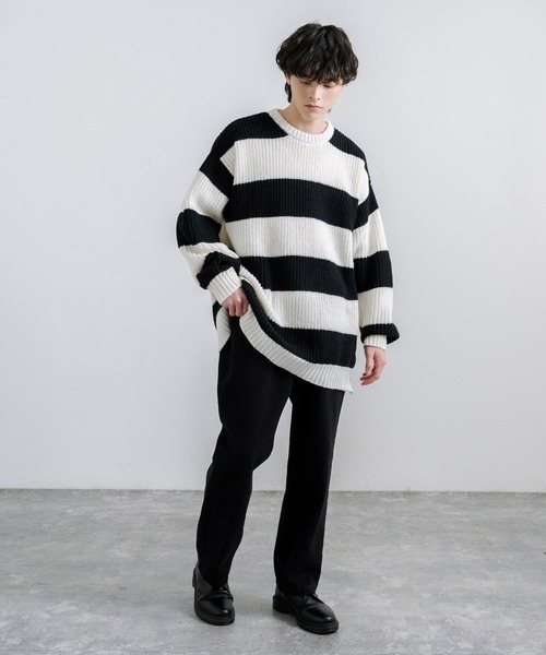 Rocky Monroe(ロッキーモンロー)の「オーバーサイズサイドスリット入りボーダークルーネックニット(ニット/セーター・メンズ・チャコール/ロイヤルブルー/レッド/オフホワイト・L/M)」の7枚目の写真