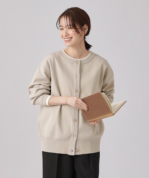 SHOO・LA・RUE（シューラルー）の「◆【高レビュー/前後2WAY/気温対策に】軽くて柔らかい スポンディッシュ カーディガン（カーディガン/ボレロ・レディース・アイボリー/ベビーピンク/ブラック/ライトブルー/ナチュラル/ホワイト系5・00）」の5枚目の写真