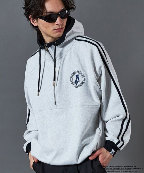 PLAYBOY(プレイボーイ)の「【SEQUENZ(シークエンズ)】PB FADE 1/2 ZIP HOODIE(パーカー・メンズ・ブラック/グレー・X-LARGE/LARGE/MEDIUM)」の17枚目の写真