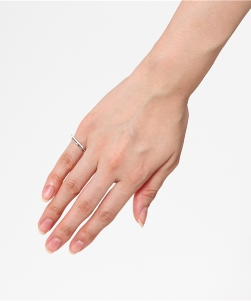 KBF（ケイビーエフ）の「KBF とんがりリング（リング・レディース・シルバー/ゴールド・SMALL/MEDIUM）」の5枚目の写真