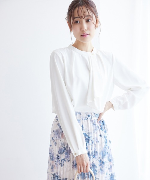 ROPE' PICNIC（ロペピクニック）の「ボウタイ風ブラウス（シャツ/ブラウス・レディース・ライトグレー/サックスブルー/ネイビー/ホワイト・36/38）」の12枚目の写真