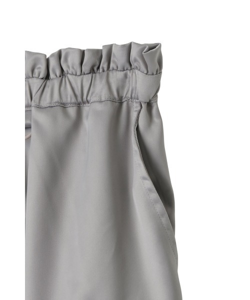 poiregnee(ポワニェ)の「サテンカーゴスカート(スカート・レディース・オフホワイト/グレー・FREE)」の3枚目の写真