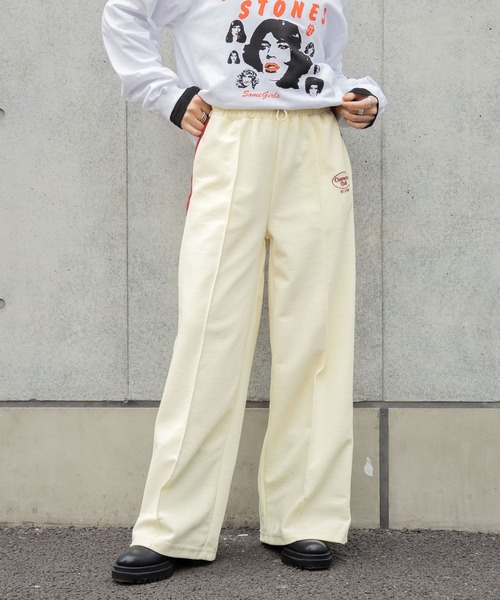 CONVERSE(コンバース)の「CONVERSE/ロゴ刺繍ライントラックパンツ(スウェットパンツ・レディース・ホワイト/ブラック・FREE)」の19枚目の写真
