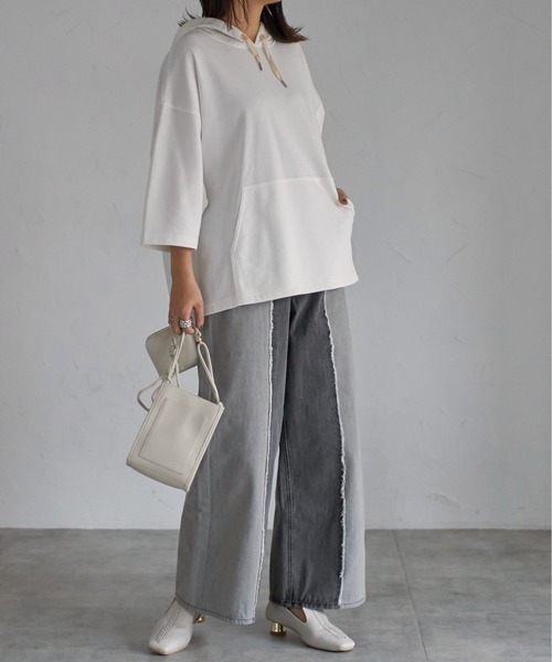 each（イーチ）の「センターシームフリンジ切替デニムパンツ（デニムパンツ・レディース・グレー・FREE）」の8枚目の写真