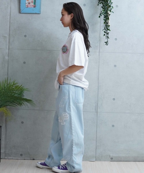 SANTA CRUZ（サンタクルーズ）の「【ムラサキスポーツ限定】SANTACRUZ/サンタクルーズ オーバーサイズTシャツ バックプリント 502241437（Tシャツ/カットソー・レディース・スミクロ/ホワイト/ライトブルー・XL/L/M）」の8枚目の写真