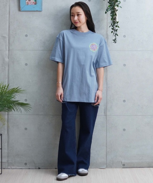 SANTA CRUZ（サンタクルーズ）の「【ムラサキスポーツ限定】SANTACRUZ/サンタクルーズ オーバーサイズTシャツ バックプリント 502241437（Tシャツ/カットソー・レディース・スミクロ/ホワイト/ライトブルー・XL/L/M）」の19枚目の写真
