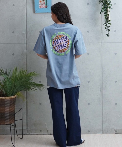SANTA CRUZ（サンタクルーズ）の「【ムラサキスポーツ限定】SANTACRUZ/サンタクルーズ オーバーサイズTシャツ バックプリント 502241437（Tシャツ/カットソー・レディース・スミクロ/ホワイト/ライトブルー・XL/L/M）」の21枚目の写真