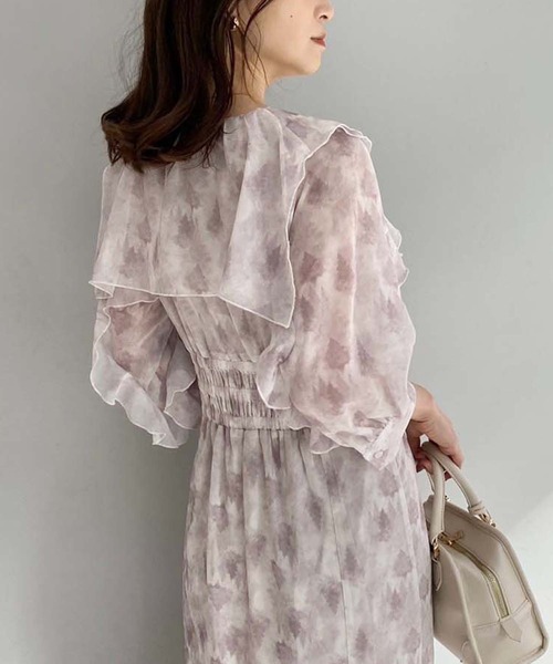 one after another NICE CLAUP（ワンアフターアナザーナイスクラップ）の「フリルスリーブフラワーロングワンピース【WEB限定商品】（ワンピース・レディース・ピンク系その他/ベージュ系その他/グレー系その他・FREE）」の8枚目の写真