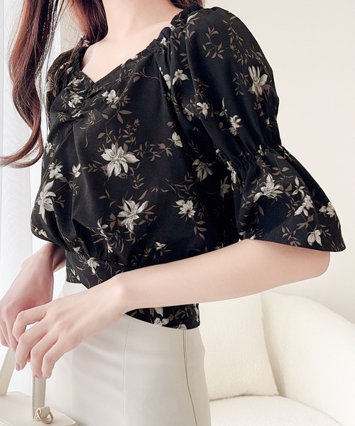 mily bilet(ミウィビレット)の「【mily bilet】着るだけで気分華やぐ♪花柄キャンディースリーブブラウス(シャツ/ブラウス・レディース・ピンク/アイボリー/ブラック・MEDIUM/SMALL/LARGE/X-LARGE)」の13枚目の写真