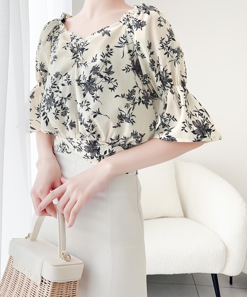 mily bilet(ミウィビレット)の「【mily bilet】着るだけで気分華やぐ♪花柄キャンディースリーブブラウス(シャツ/ブラウス・レディース・ピンク/アイボリー/ブラック・MEDIUM/SMALL/LARGE/X-LARGE)」の10枚目の写真