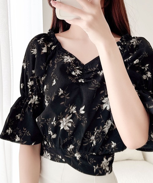 mily bilet(ミウィビレット)の「【mily bilet】着るだけで気分華やぐ♪花柄キャンディースリーブブラウス(シャツ/ブラウス・レディース・ピンク/アイボリー/ブラック・MEDIUM/SMALL/LARGE/X-LARGE)」の7枚目の写真