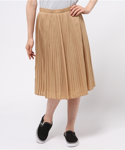 ikka（イッカ）の「Sdv エステルツイルプリーツスカート（スカート・レディース・レッド/キャメル/ネイビー・MEDIUM）」の3枚目の写真