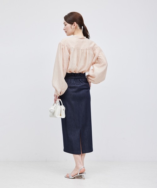 ROPE'（ロペ）の「シルクコットン ポケット付きデニムタイトスカート【メディア掲載】（デニムスカート・レディース・ネイビー・36/38/40）」の17枚目の写真