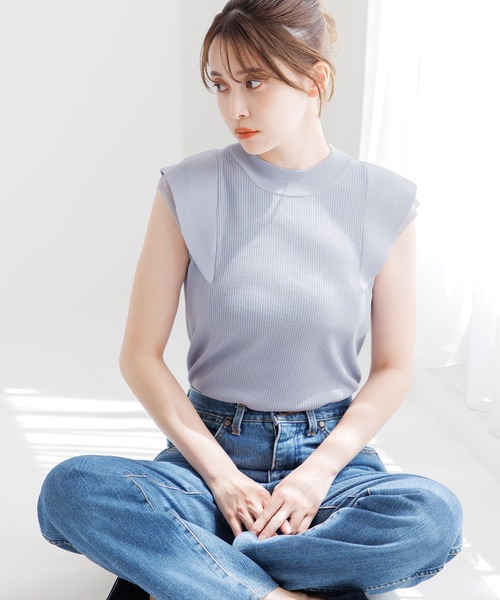 Dita Muaj.(ディータムアージュ)の「袖フリルミニプルオーバー(タンクトップ・レディース・ブラック/グレー/ナチュラル・FREE)」の2枚目の写真
