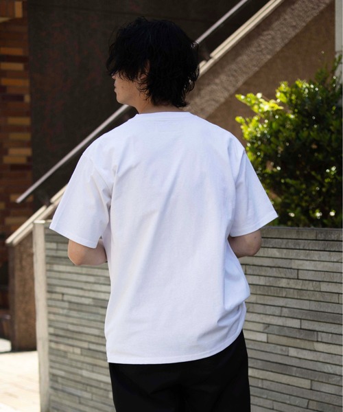UNIVERSAL OVERALL(ユニバーサルオーバーオール)の「刺しゅうTシャツ / UNIV EMBROIDERY PK T(Tシャツ/カットソー・メンズ・クリーム/ブラック/ホワイト・M/XL/L)」の21枚目の写真