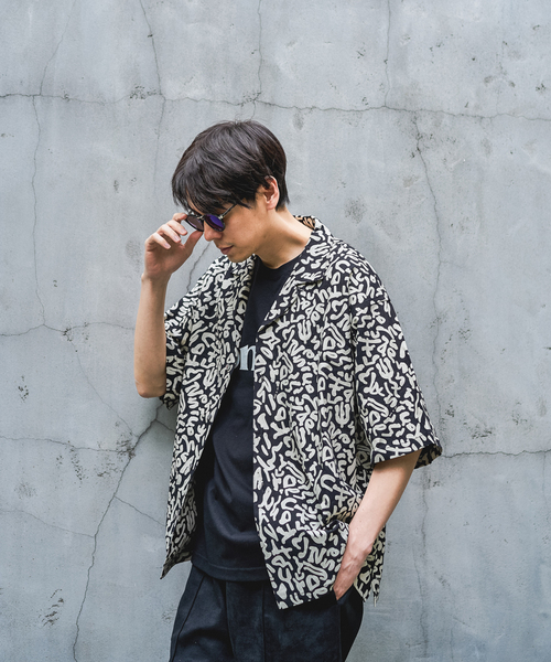 417 EDIFICE(フォーワンセブンエディフィス)の「”アメーバカモ” オープンカラーシャツ(シャツ/ブラウス・メンズ・ブラック/ホワイト/レッド・MEDIUM/LARGE)」の6枚目の写真