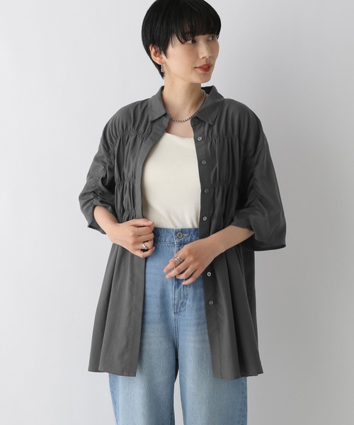 LEPSIM（レプシィム）の「シャーリング5分袖シャツ　124092（シャツ/ブラウス・レディース・ライム/チャコールグレー/ブルー/オフホワイト・FREE）」の11枚目の写真