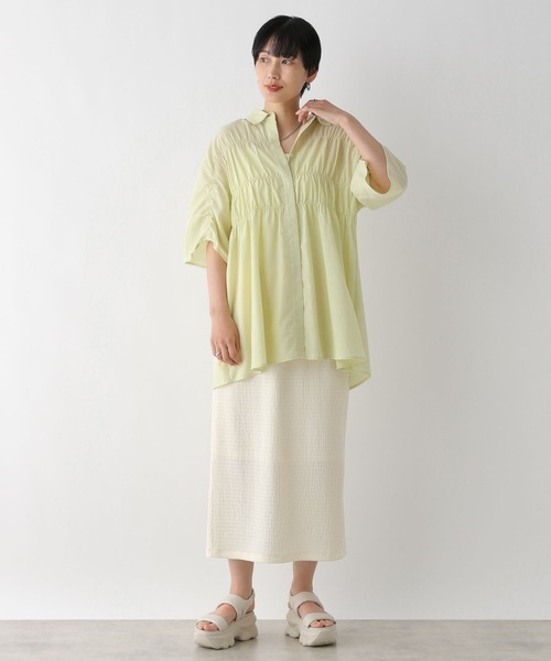 LEPSIM（レプシィム）の「シャーリング5分袖シャツ　124092（シャツ/ブラウス・レディース・ライム/チャコールグレー/ブルー/オフホワイト・FREE）」の18枚目の写真