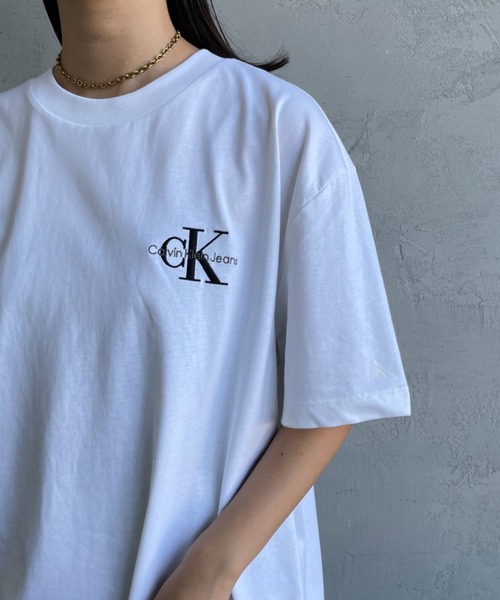カルバンクライン   Tシャツ 半袖 レディース ロゴ 刺繍 コットン 綿 クルーネック 丸首 ブランド 大きいサイズ おしゃれ 白 黒 ホワイト ブラック Calvin Klein カルバンクライン Tシャツ 半袖 レディース ロゴ