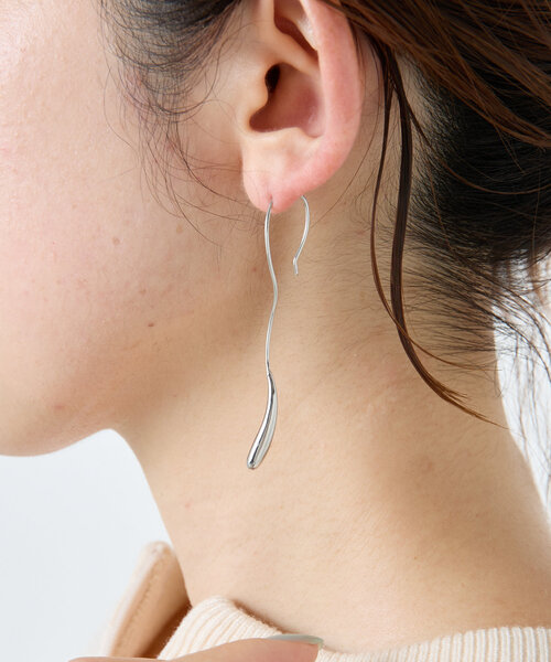 PAPILLONNER（パピヨネ）の「ドロップロングピアス（ピアス（両耳用）・レディース・ゴールド/シルバー・FREE）」の18枚目の写真