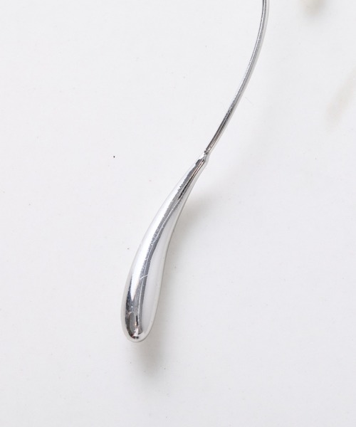 PAPILLONNER（パピヨネ）の「ドロップロングピアス（ピアス（両耳用）・レディース・ゴールド/シルバー・FREE）」の9枚目の写真