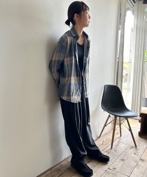 Kotoe（コトエ）の「オンブレチェックシャツ ビッグシルエット（シャツ/ブラウス・レディース・ネイビー・M/L）」の9枚目の写真