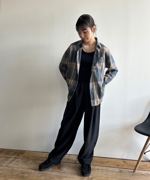 Kotoe（コトエ）の「オンブレチェックシャツ ビッグシルエット（シャツ/ブラウス・レディース・ネイビー・M/L）」の4枚目の写真