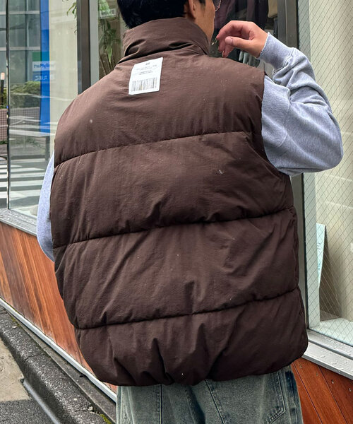 CIAOPANIC（チャオパニック）の「ナイロンワッシャー中綿スタンドカラーベスト（その他アウター・レディース・ブラック/ブラウン/オフホワイト・SMALL/MEDIUM/LARGE）」の5枚目の写真