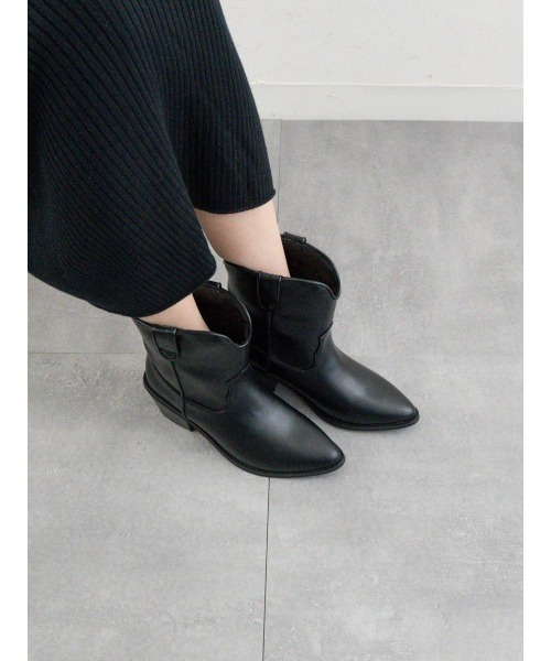 Fabby fabby(ファビィーファビィー)の「ポインテッドウエスタンショートブーツ(スニーカー・レディース・ブラウン/シルバー/ブラック・LARGE/MEDIUM/SMALL)」の14枚目の写真